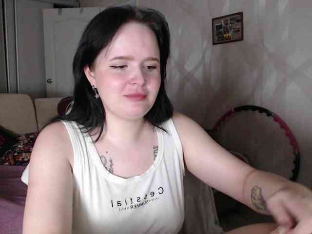 Lizzi-Peach webcam