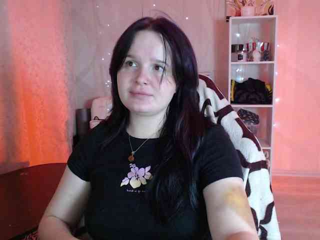 Lizzi-Peach webcam