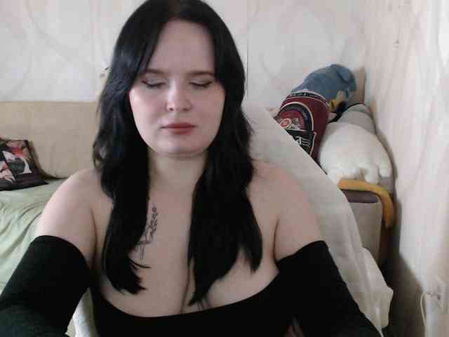 Lizzi-Peach webcam