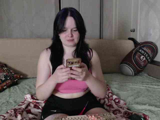 Lizzi-Peach webcam