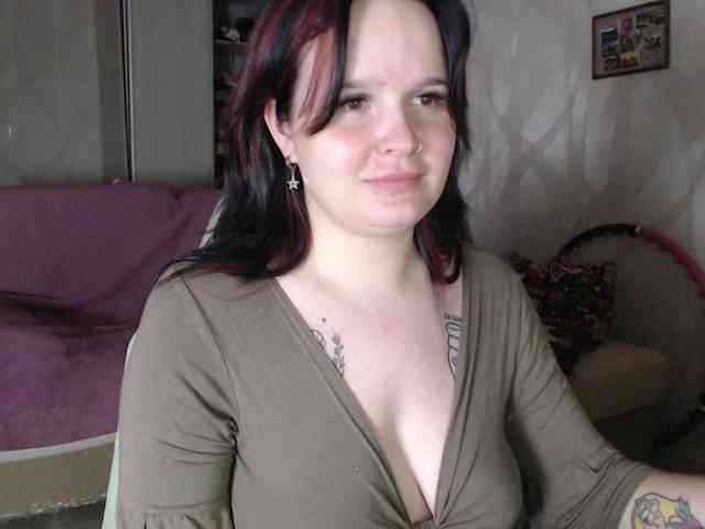 Lizzi-Peach webcam