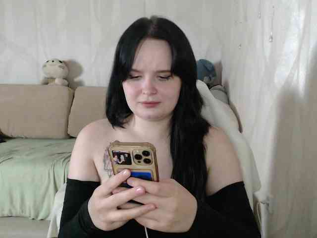 Lizzi-Peach webcam