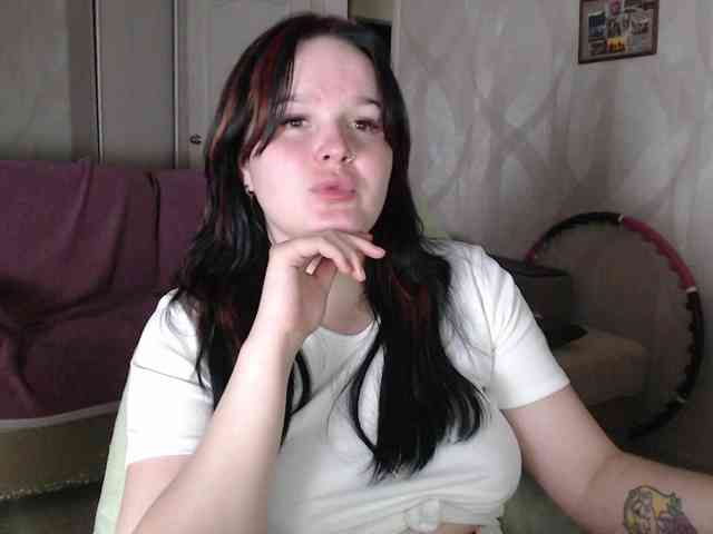 Lizzi-Peach webcam