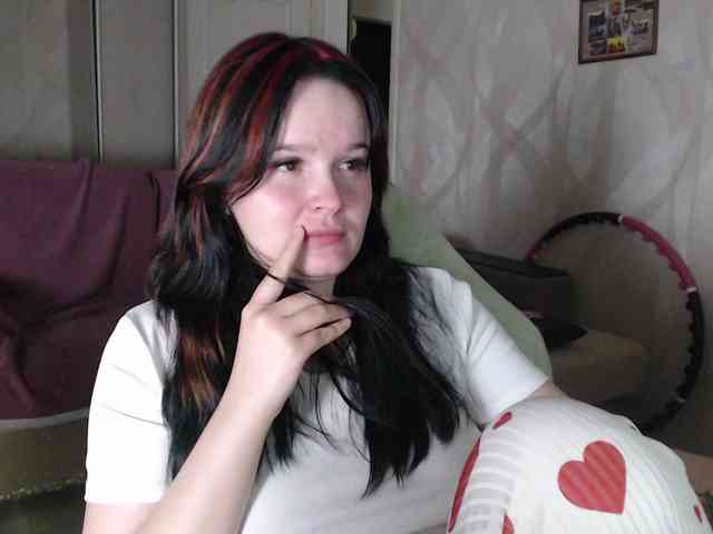 Lizzi-Peach webcam