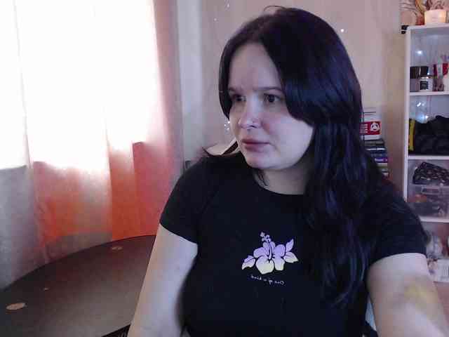Lizzi-Peach webcam
