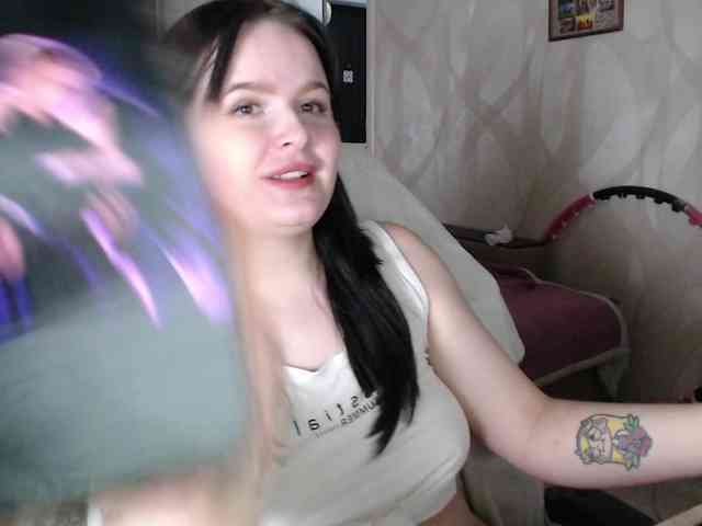 Lizzi-Peach webcam