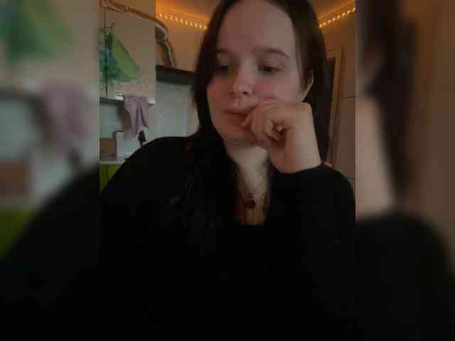Lizzi-Peach webcam