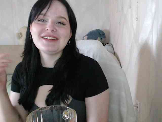 Lizzi-Peach webcam