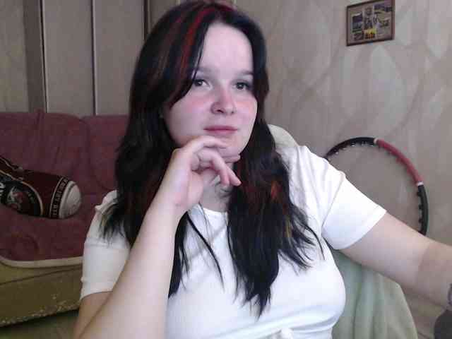 Lizzi-Peach webcam