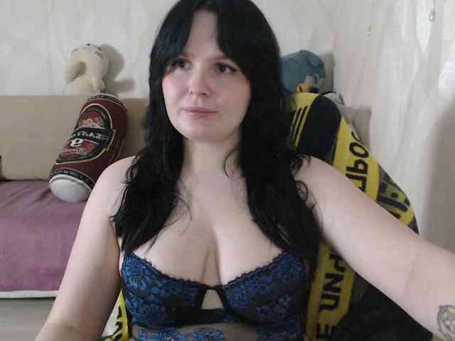 Lizzi-Peach webcam