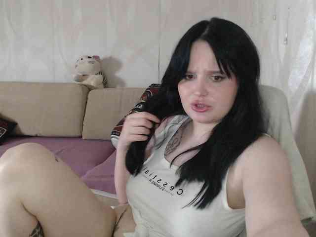 Lizzi-Peach webcam