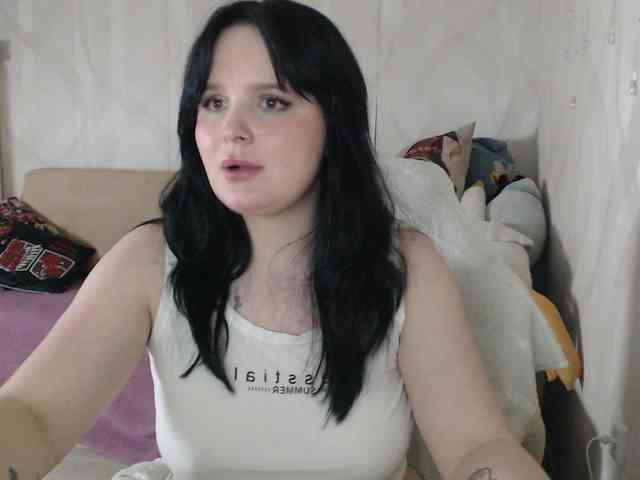 Lizzi-Peach webcam