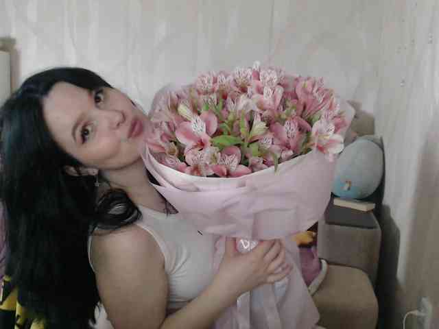 Lizzi-Peach webcam
