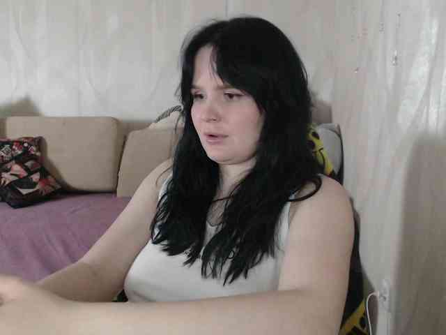 Lizzi-Peach webcam