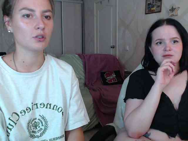 Lizzi-Peach webcam
