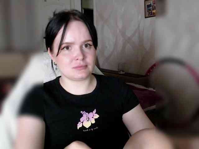 Lizzi-Peach webcam
