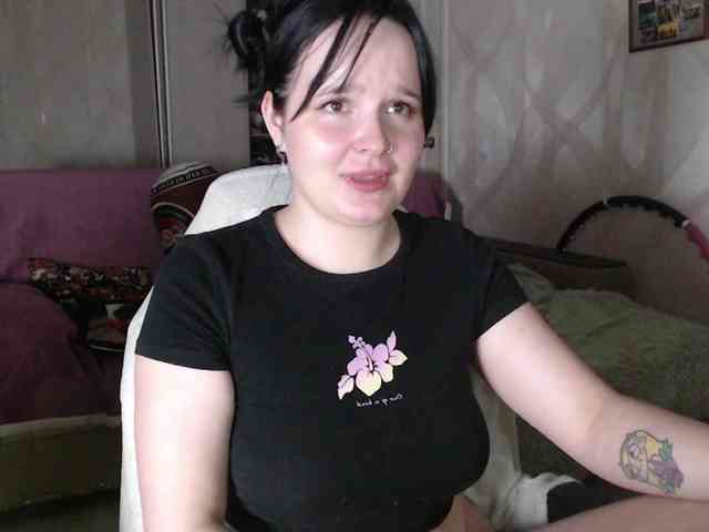 Lizzi-Peach webcam