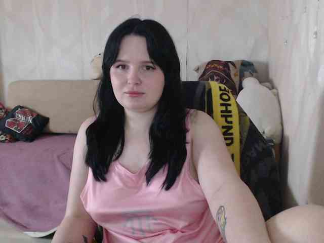 Lizzi-Peach webcam