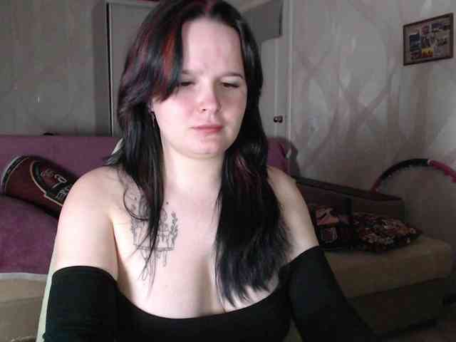 Lizzi-Peach webcam