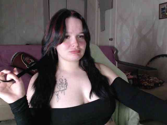 Lizzi-Peach webcam