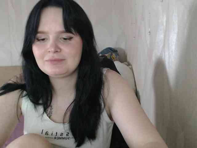 Lizzi-Peach webcam
