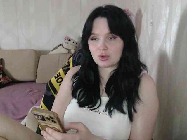 Lizzi-Peach webcam
