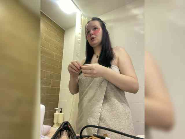 Lizzi-Peach webcam