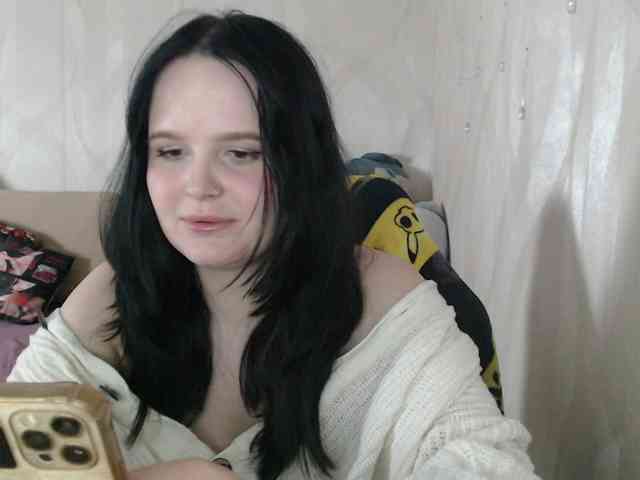 Lizzi-Peach webcam