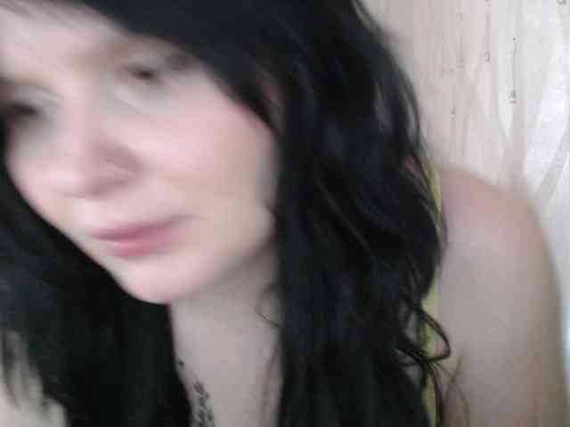 Lizzi-Peach webcam