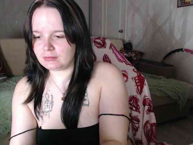 Lizzi-Peach webcam