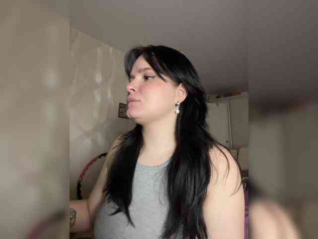 Lizzi-Peach webcam