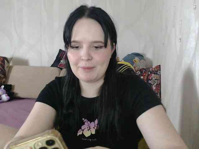Lizzi-Peach webcam