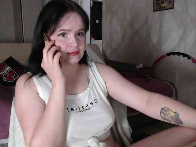 Lizzi-Peach webcam