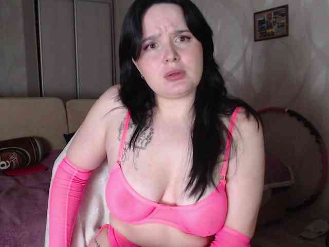 Lizzi-Peach webcam
