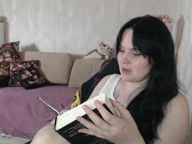 Lizzi-Peach webcam