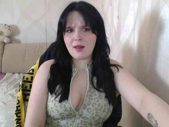 Lizzi-Peach webcam