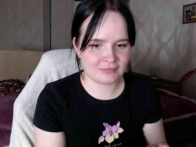 Lizzi-Peach webcam