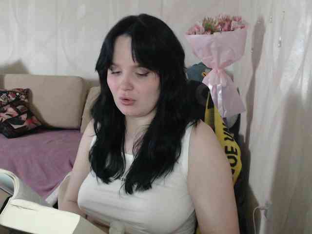 Lizzi-Peach webcam