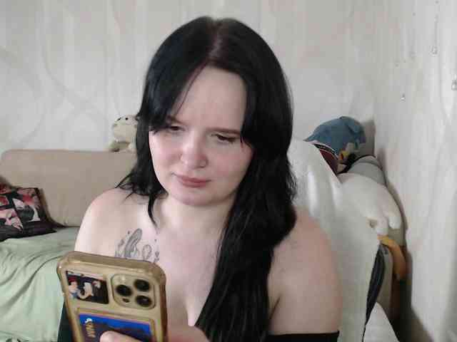 Lizzi-Peach webcam