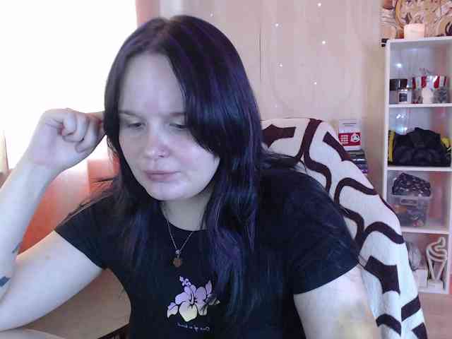 Lizzi-Peach webcam
