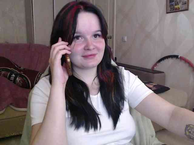 Lizzi-Peach webcam