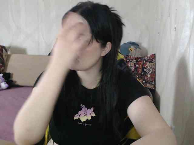Lizzi-Peach webcam