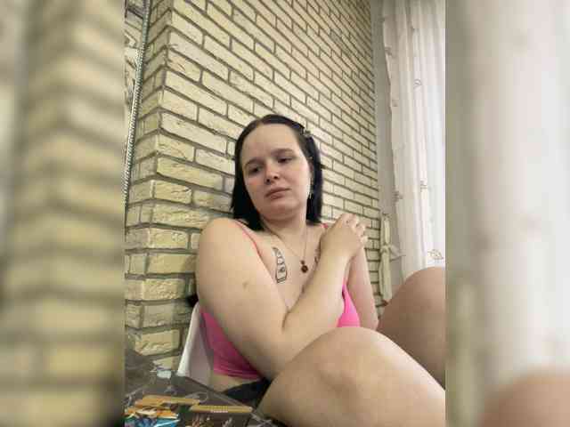 Lizzi-Peach Lizzi-Peach