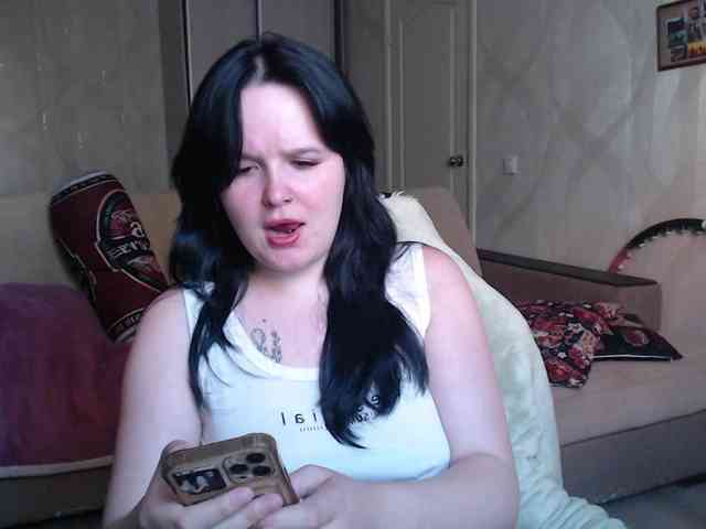 Lizzi-Peach webcam