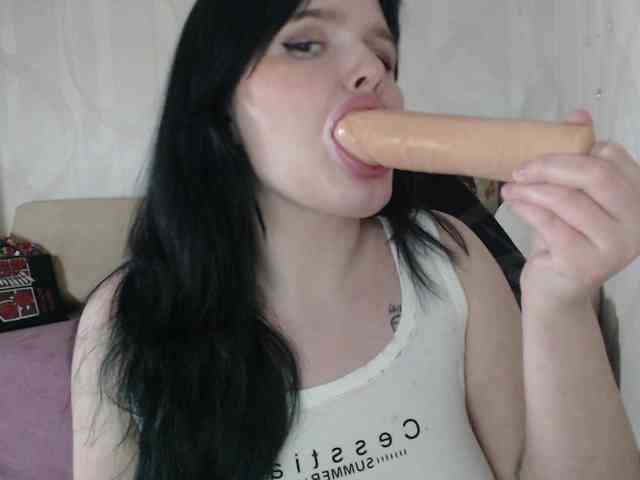 Lizzi-Peach webcam