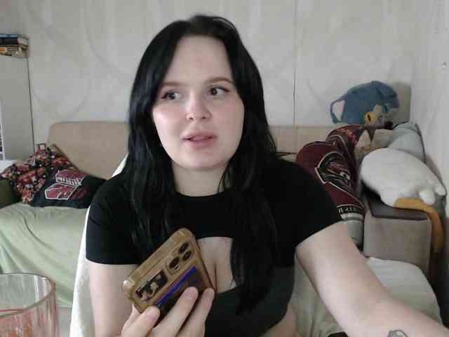 Lizzi-Peach webcam