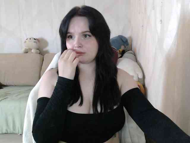 Lizzi-Peach webcam