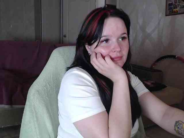 Lizzi-Peach webcam