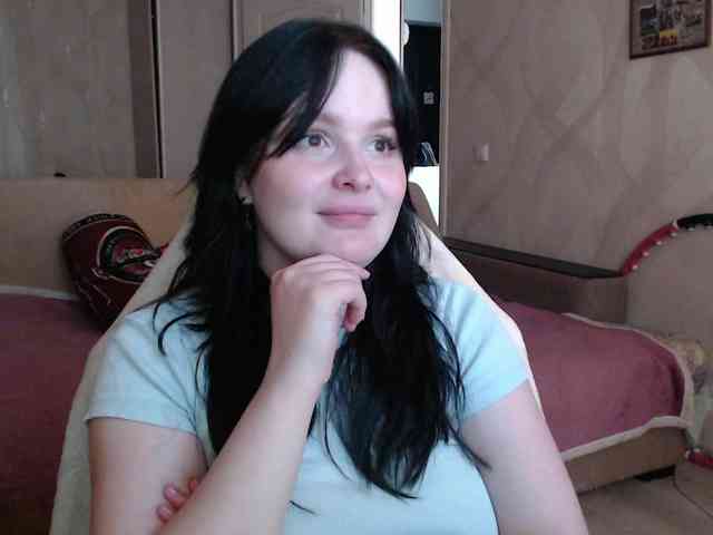 Lizzi-Peach webcam