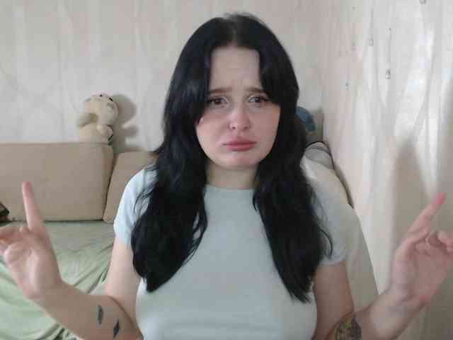 Lizzi-Peach webcam